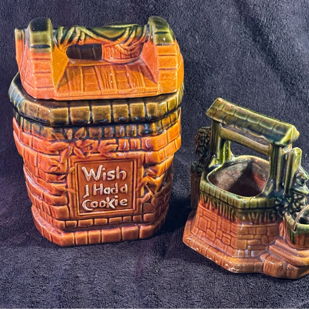 Mccoy Wishing Well Cookie Jar and Planter Set